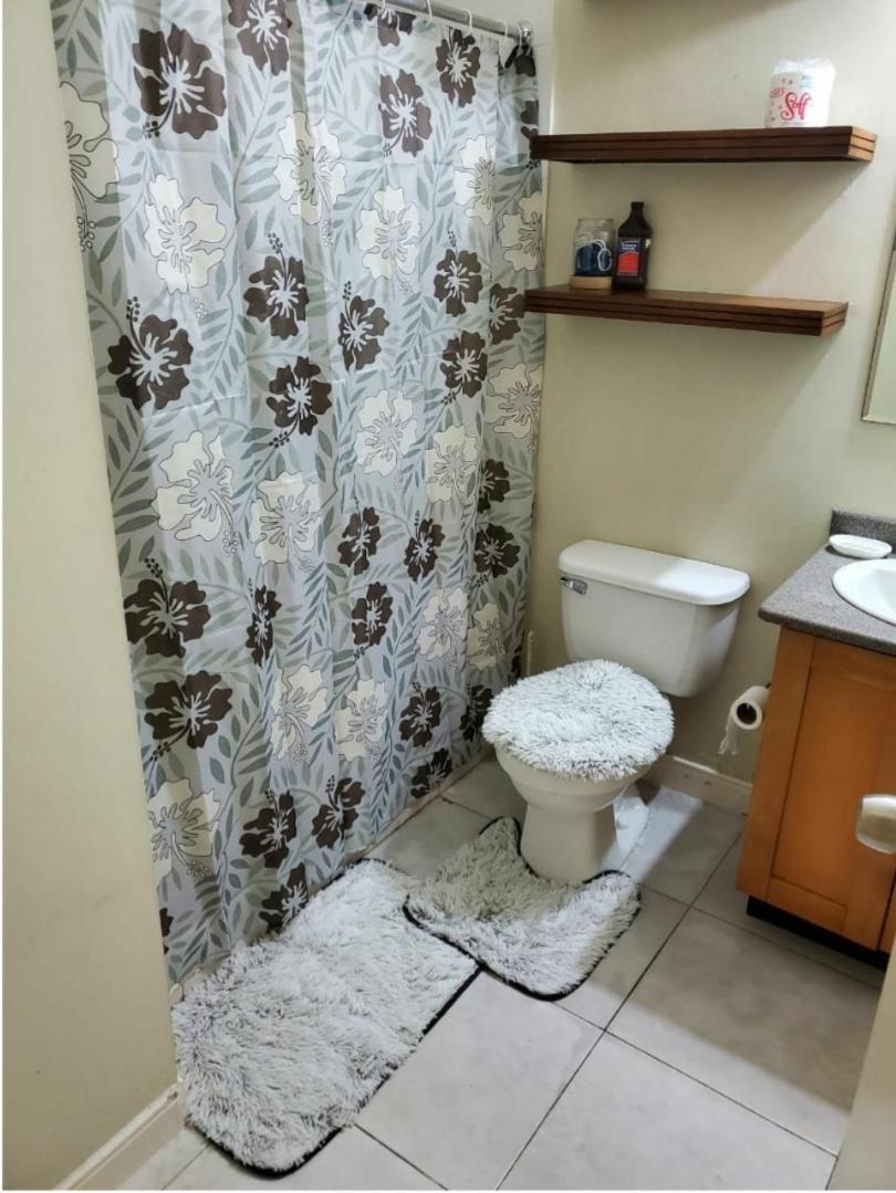 #1 Jacaranda Vacation Home 스패니시타운 외부 사진
